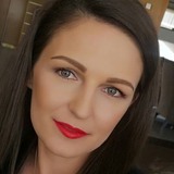 Anne from Bristol | Woman | 42 years old | Aries