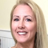 Tinna from Toronto | Woman | 56 years old | Taurus