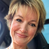 Pam from Los Angeles | Woman | 61 years old | Aquarius