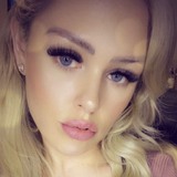 Pinkxbarbz from Calgary | Woman | 36 years old | Leo