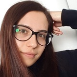 Sarah from Toronto | Woman | 33 years old | Sagittarius
