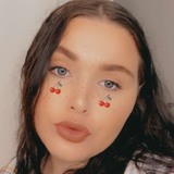 Em from Houston | Woman | 24 years old | Capricorn